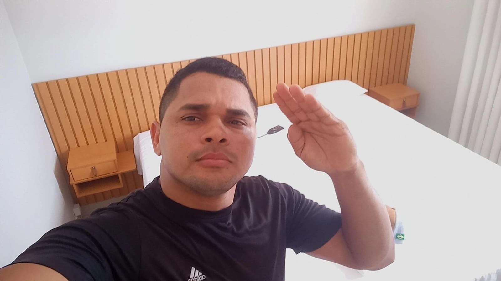 2164f8dd-d062-45e3-ac25-ca53880e529a