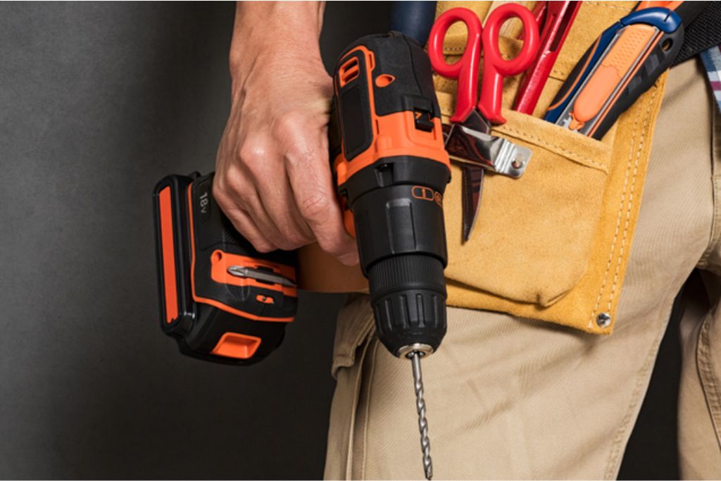 Montagem de Gabinete de Banheiro